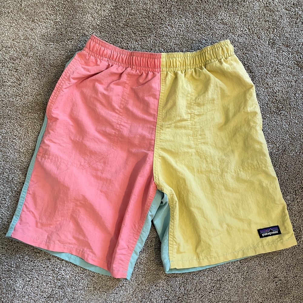 Patagonia Boys Baggies Shorts | Size Large